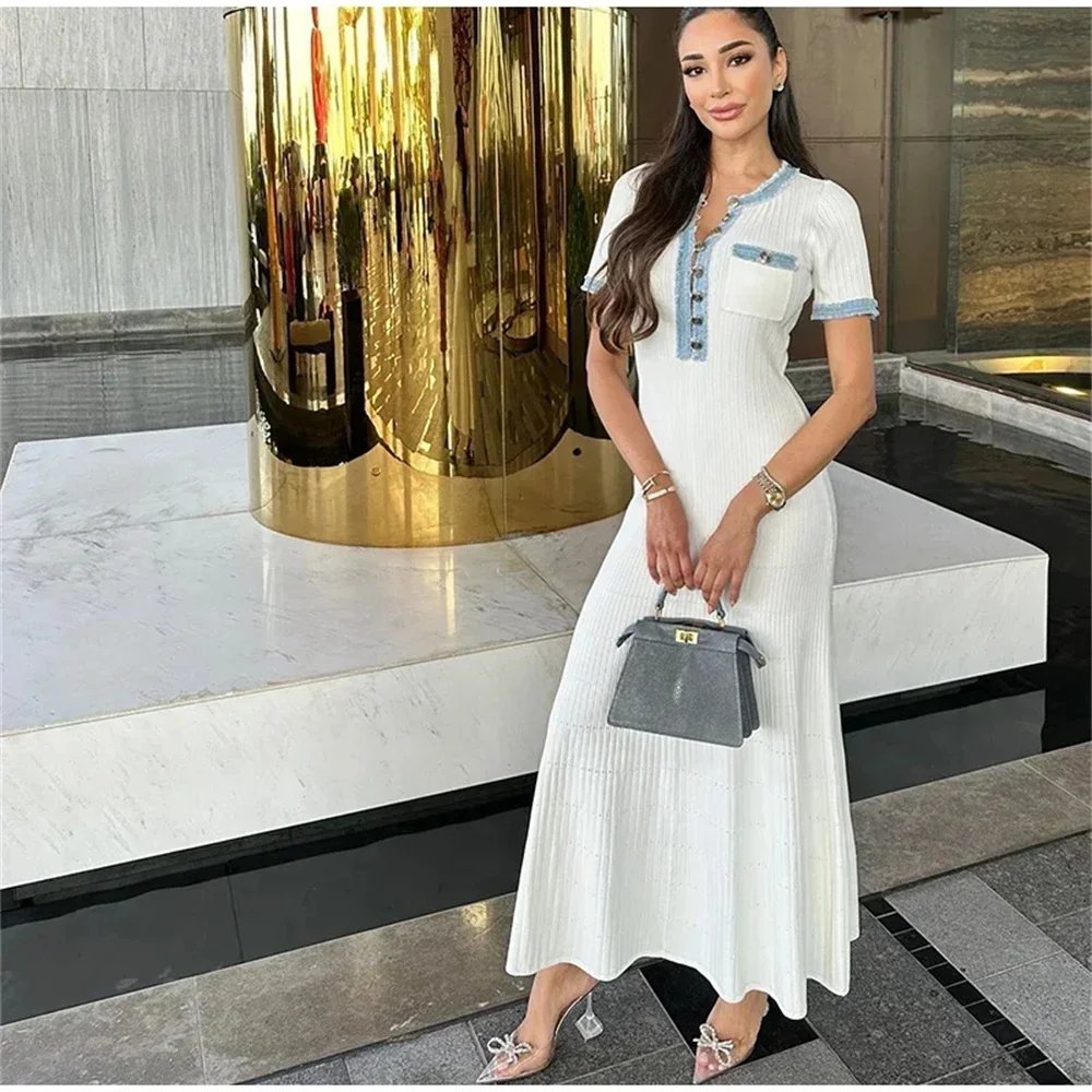 Elegant O-neck Short Sleeve Metal Buttons Dress