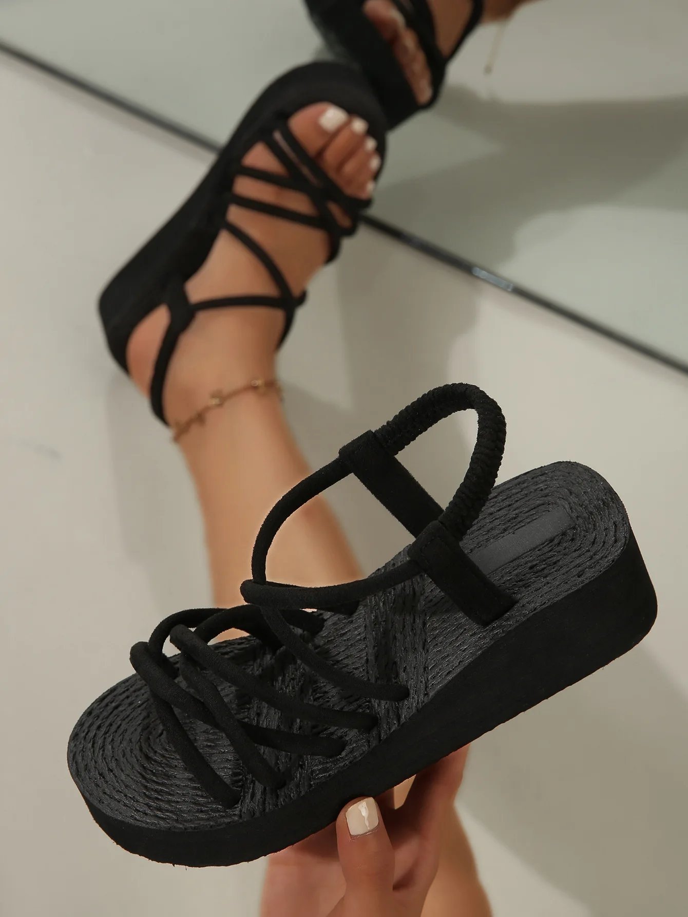 2025 Women Summer Sandals Leisure Wedges Shoes Soft EVA Sole Light Weight Elastic Back Strap Girls Student Platform Sandalias 2025 Women Summer Sandals Leisure Wedges Shoes Soft EVA Sole Light Weight Elastic Back Strap Girls Student Platform Sandalias