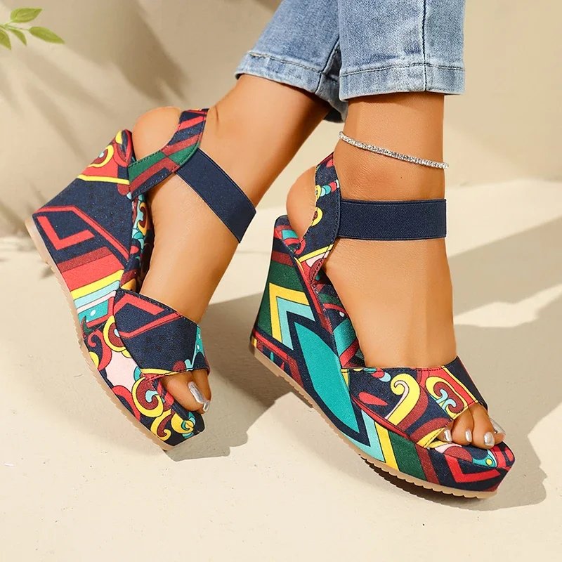 Retro Ethnic Wedge Sandals - Image 3