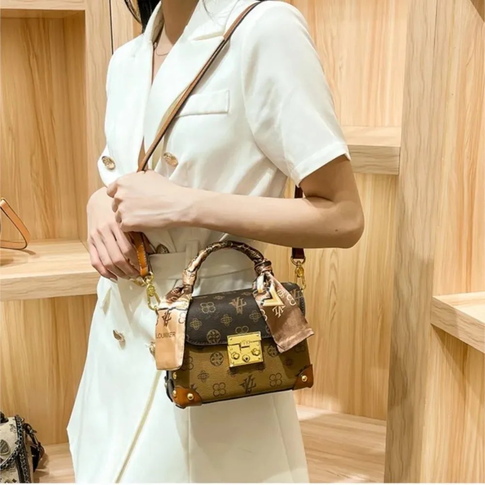 2025 Retro Commuting Small Square Bag - Image 2