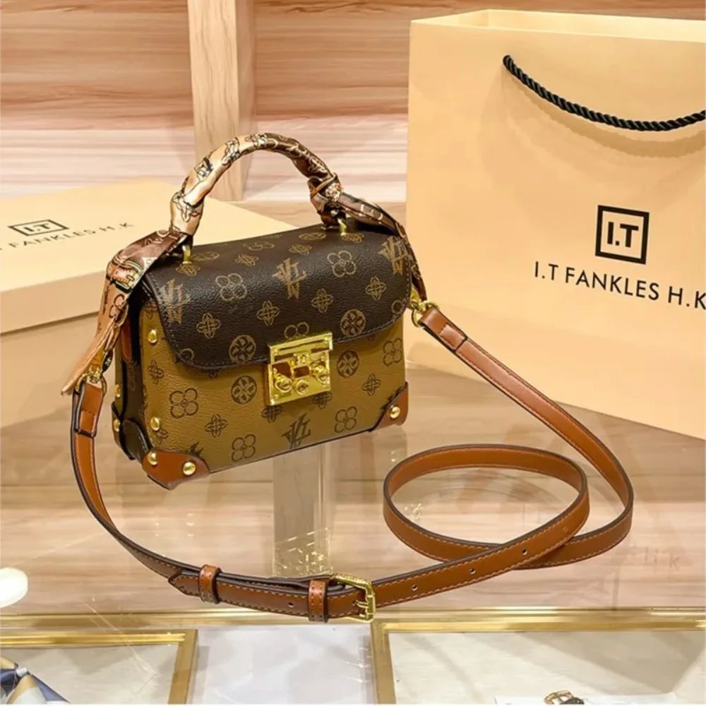 2025 Retro Commuting Small Square Bag - Image 6