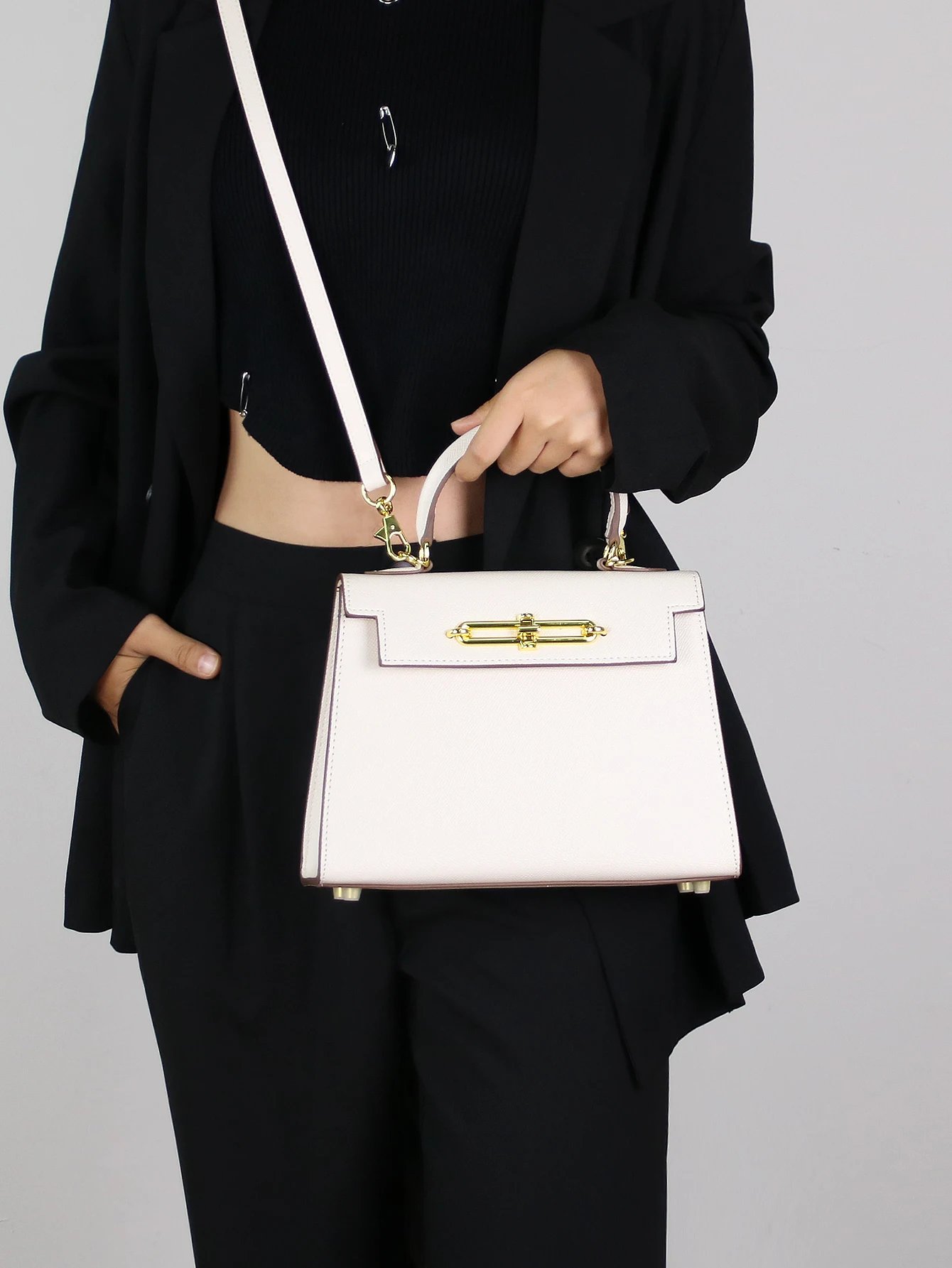 2026 high-end portable fashion ladies bag temperament small bag palm print handbag OL commuter Joker work bag light luxury stere