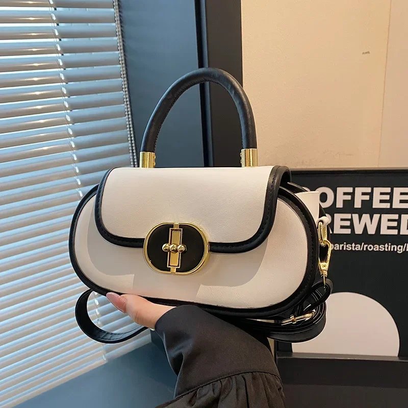 2026 Trendy Square Casual Shoulder Bag