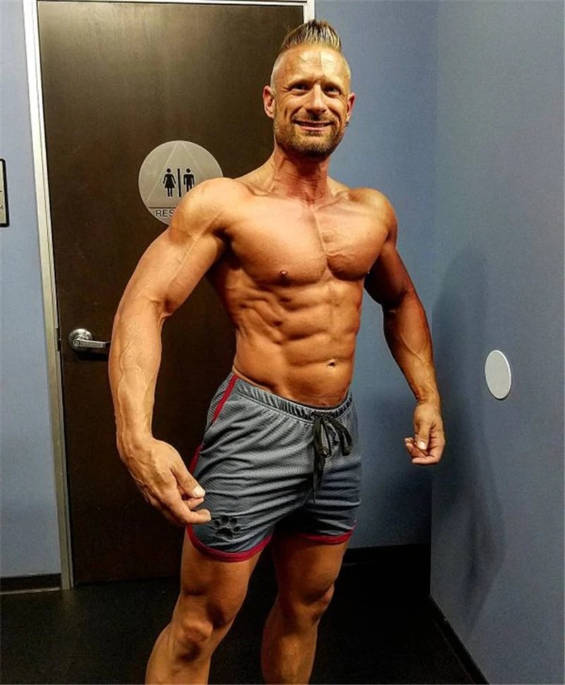 Mens Gym Fitness Shorts Bodybuilding running sports shorts Jogging Workout Male Summer Breathable Mesh Shorts men Sweatpants Mens Gym Fitness Shorts Bodybuilding running sports shorts Jogging Workout Male Summer Breathable Mesh Shorts men Sweatpants