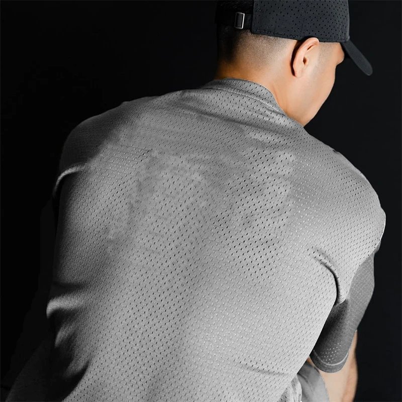 Men T-shirt Mesh Polyester Short Sleeve Oversize Loose Quick Dry Breathable Summer Gym Sport Outfit Men T-shirt Mesh Polyester Short Sleeve Oversize Loose Quick Dry Breathable Summer Gym Sport Outfit