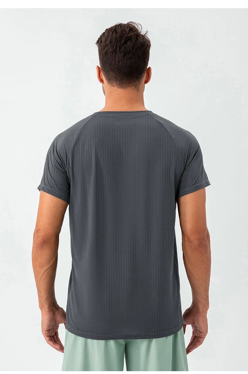 New Gym Bodybuilding T-Shirt Men's Quick-drying Gym Workout Fitness Sports Short Sleeve Tops Breathable Summer Casual Sweatshirt New Gym Bodybuilding T-Shirt Men's Quick-drying Gym Workout Fitness Sports Short Sleeve Tops Breathable Summer Casual Sweatshirt