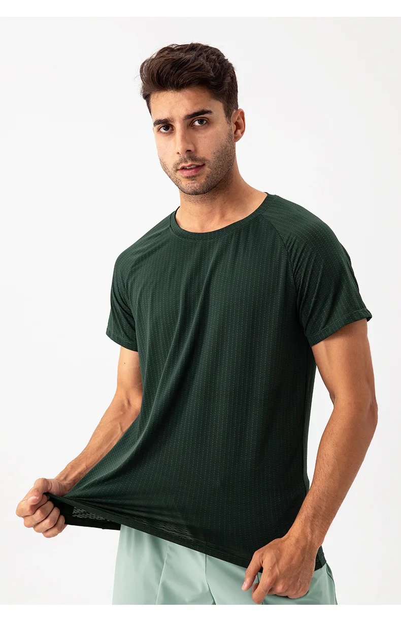 New Gym Bodybuilding T-Shirt Men's Quick-drying Gym Workout Fitness Sports Short Sleeve Tops Breathable Summer Casual Sweatshirt New Gym Bodybuilding T-Shirt Men's Quick-drying Gym Workout Fitness Sports Short Sleeve Tops Breathable Summer Casual Sweatshirt