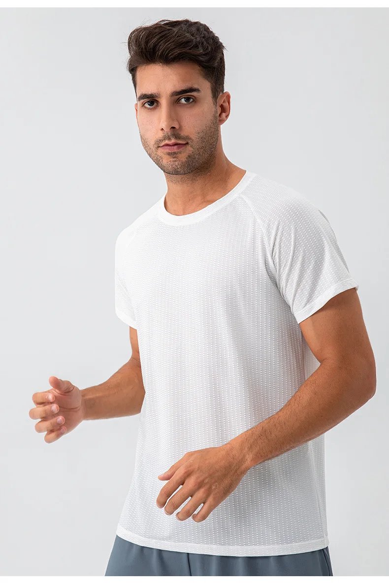 New Gym Bodybuilding T-Shirt Men's Quick-drying Gym Workout Fitness Sports Short Sleeve Tops Breathable Summer Casual Sweatshirt New Gym Bodybuilding T-Shirt Men's Quick-drying Gym Workout Fitness Sports Short Sleeve Tops Breathable Summer Casual Sweatshirt