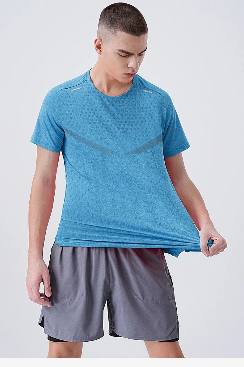 Men's Fitness Sports Ice Silk T-shirt Short Sleeves Summer Gym Running Fitness Tops Tee Outdoor Recreation Breathable T-Shirt Men's Fitness Sports Ice Silk T-shirt Short Sleeves Summer Gym Running Fitness Tops Tee Outdoor Recreation Breathable T-Shirt