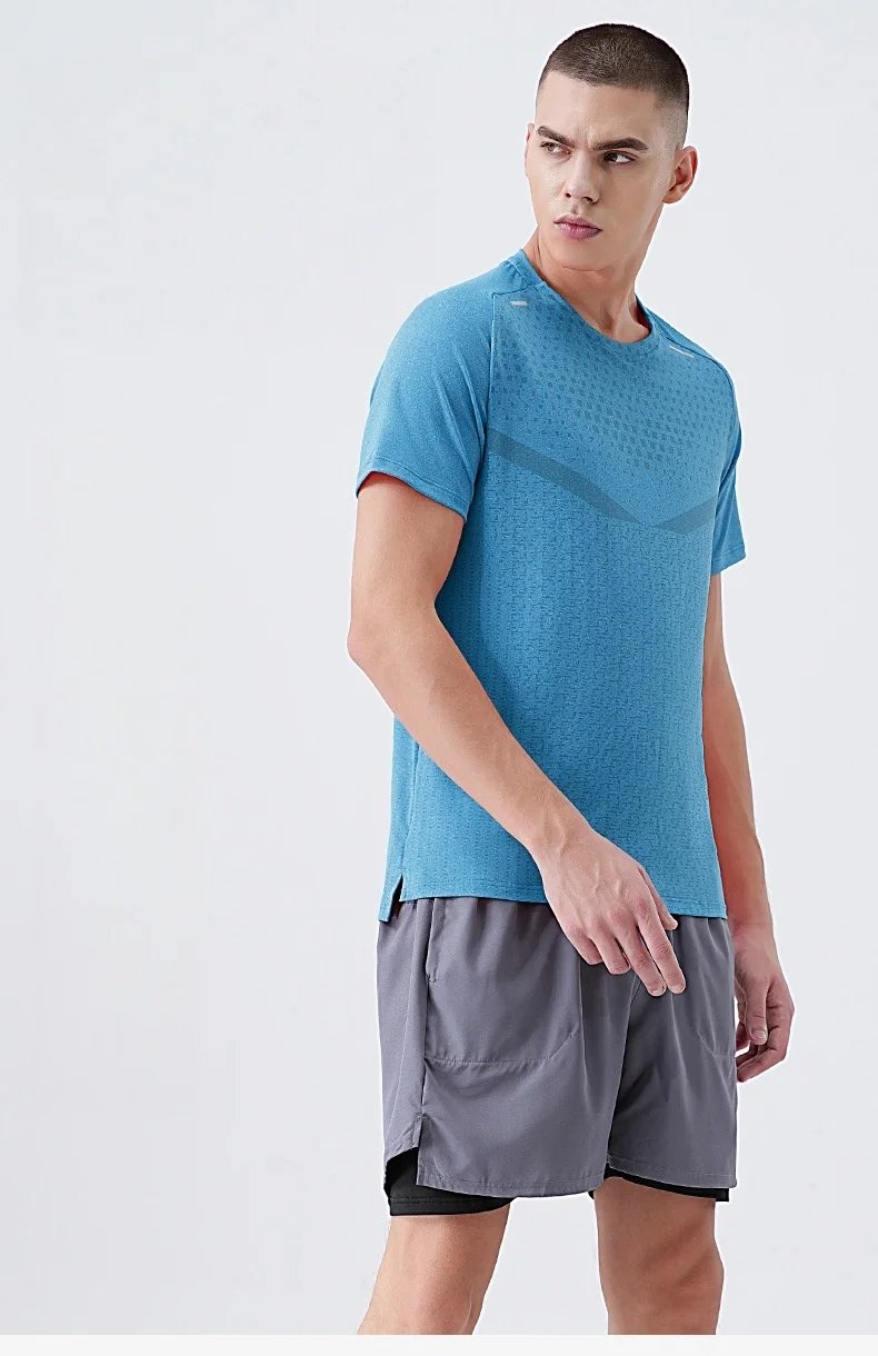 Men's Fitness Sports Ice Silk T-shirt Short Sleeves Summer Gym Running Fitness Tops Tee Outdoor Recreation Breathable T-Shirt Men's Fitness Sports Ice Silk T-shirt Short Sleeves Summer Gym Running Fitness Tops Tee Outdoor Recreation Breathable T-Shirt